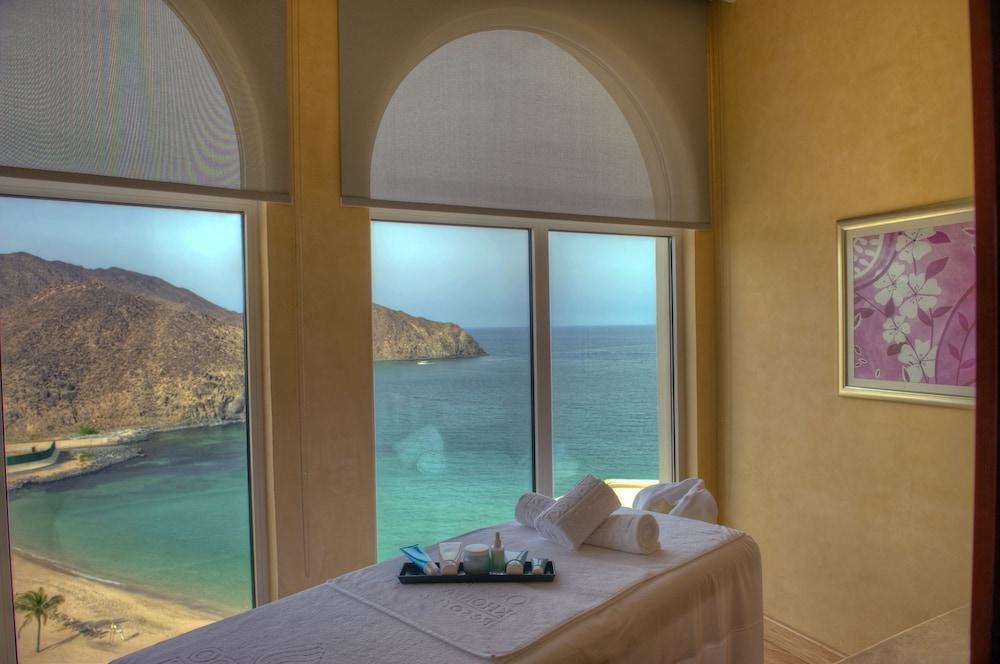 Oceanic Khorfakkan Resort & Spa Chur Fakkan Zewnętrze zdjęcie